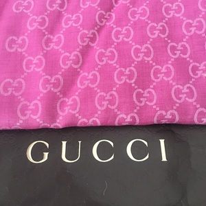 Gucci large lightweight pink wool silk scarf